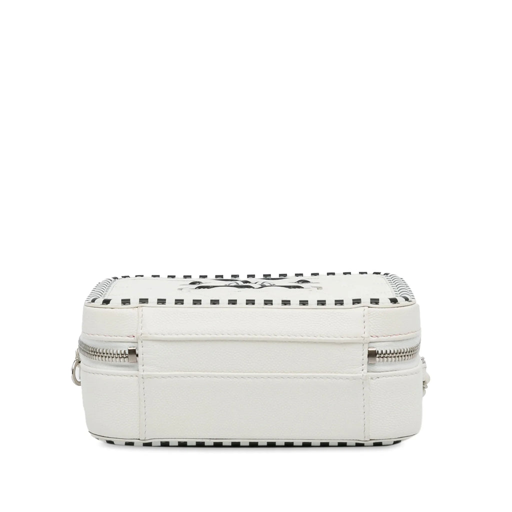 (Like Chanel Unisex Filigree Pre-Owned New) Small Caviar Bag Authenticated Leather Vanity CC White