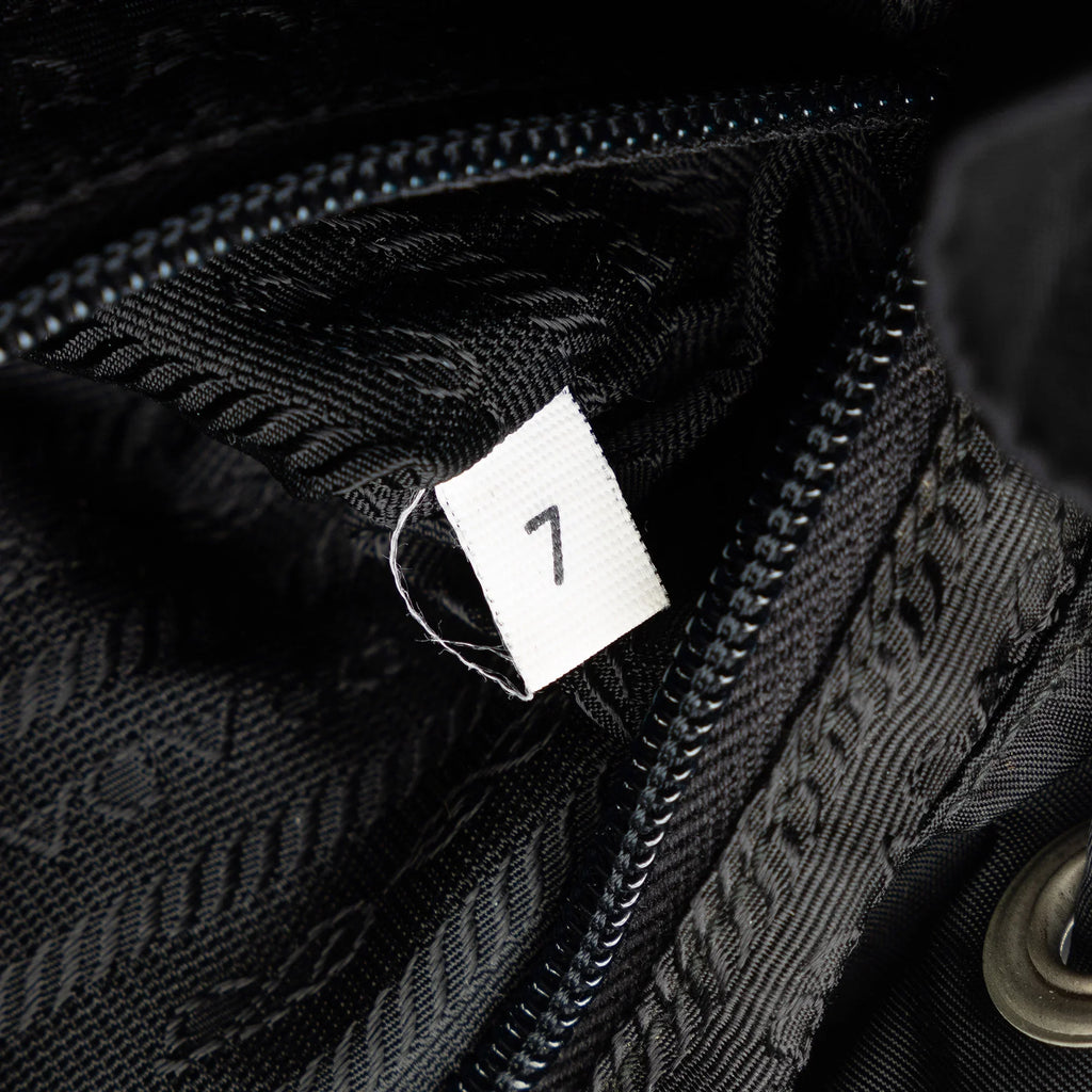 (Fair) Pre-Owned Tessuto Prada Backpack Black Fabric Authenticated Nylon Unisex