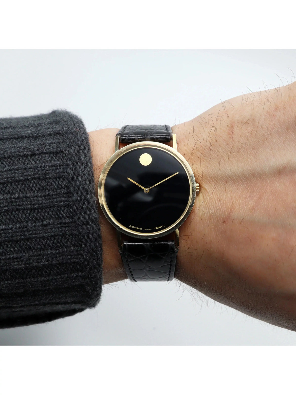 Movado Watch Dial 33mm Hand Yellow Black Wind 14K Museum Vintage Gold Zenith