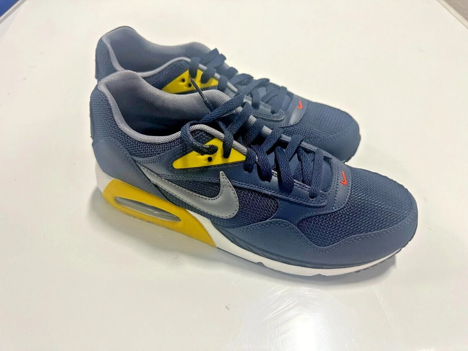 Correlate 400 Shoes oxygen Yellow Nike Men's 511416 Size (10.5) Max Obsidian