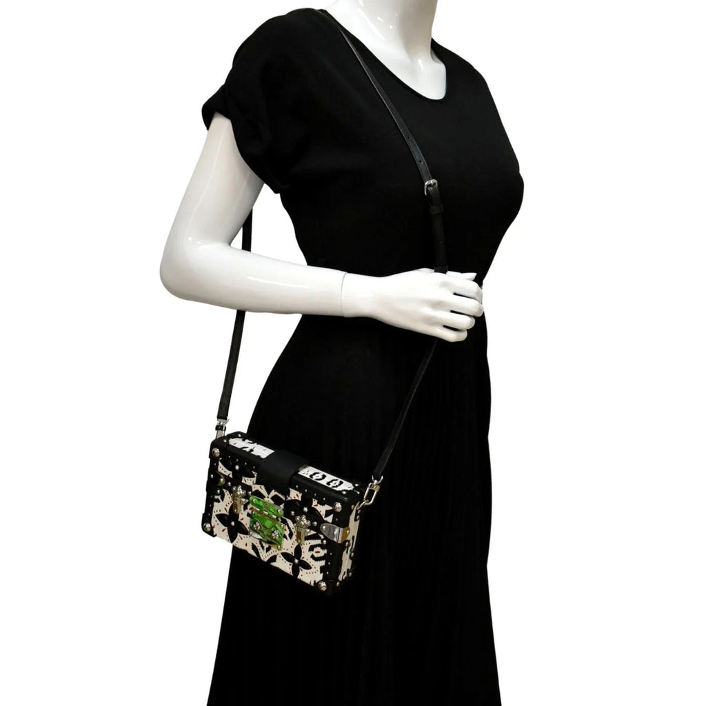 Black/Multicolor Print Crossbody Petite Pre-owned Bag LOUIS Graphic VUITTON Malle Leather