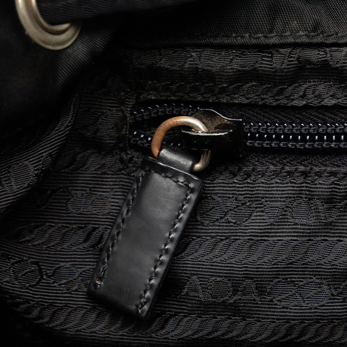 (Fair) Pre-Owned Tessuto Prada Backpack Black Fabric Authenticated Nylon Unisex