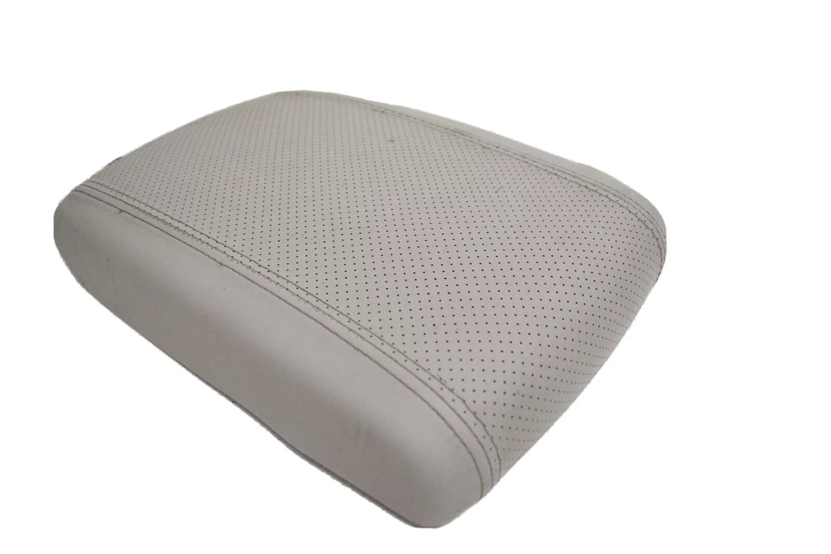 Cadillac 06 05 Console Center Escalade 03 Lid Light Gray 04
