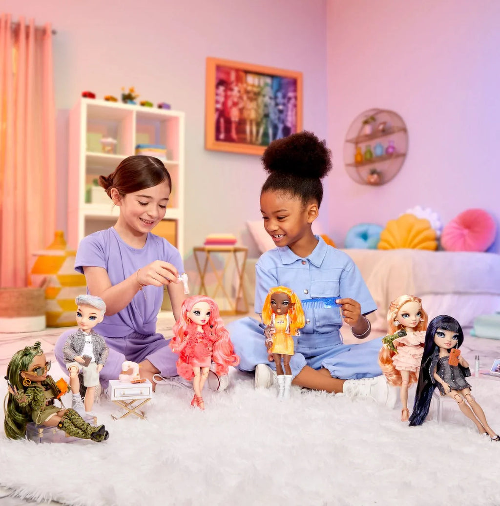 Collectors and Rainbow Priscilla- Fashionable Accessories. Fashion Pink Outfit Old Colorful for Doll. Play 4-12 Gift Great Years 10+ High & Kids