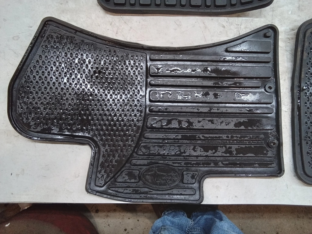 10 Mats Forester Subaru And Rubber Rear OEM Pre-Owned 2 Front Left 2 (Good) Right Floor
