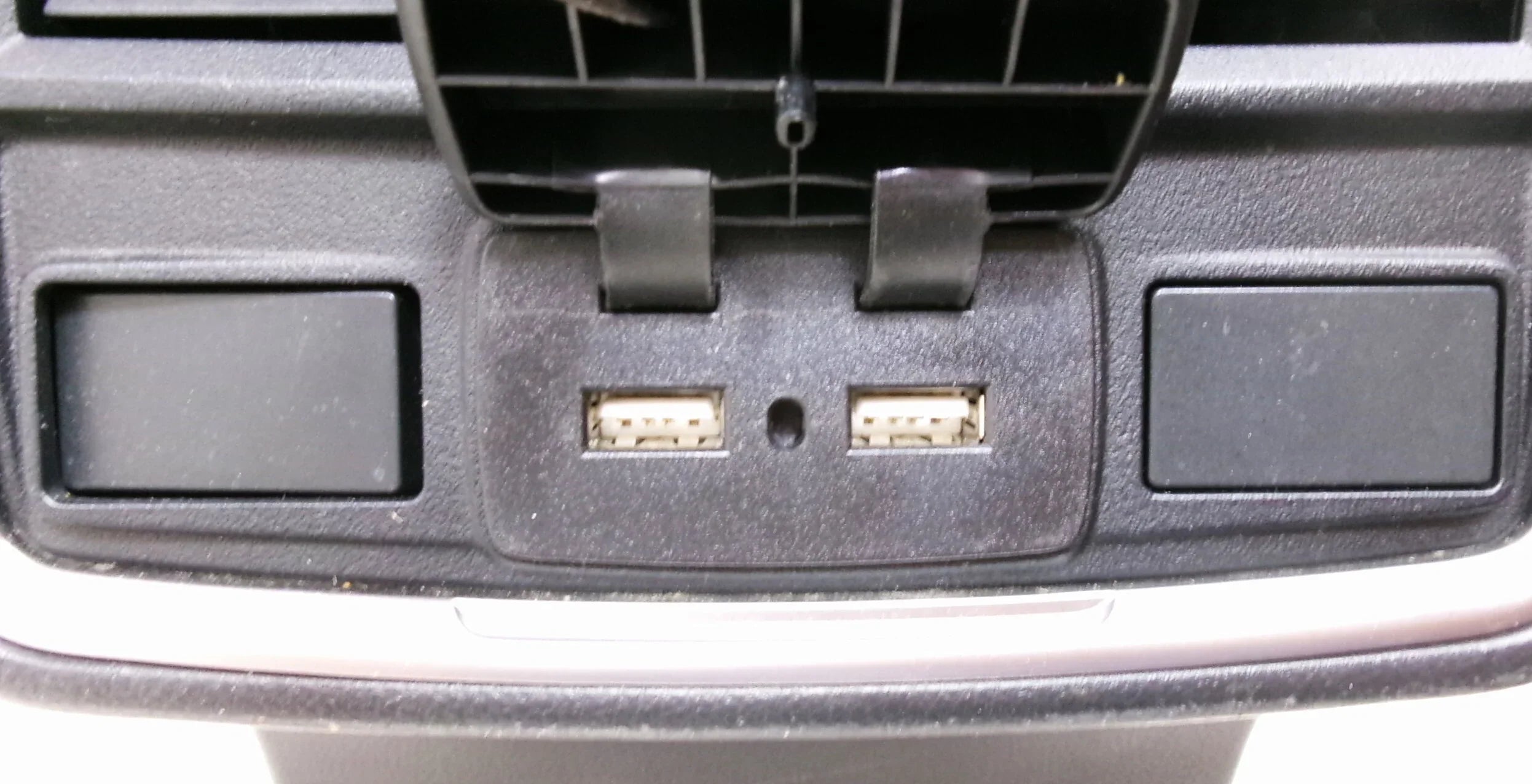 Floor Consloe Center Pre-Owned (Good) OEM 2021 Forester Subaru