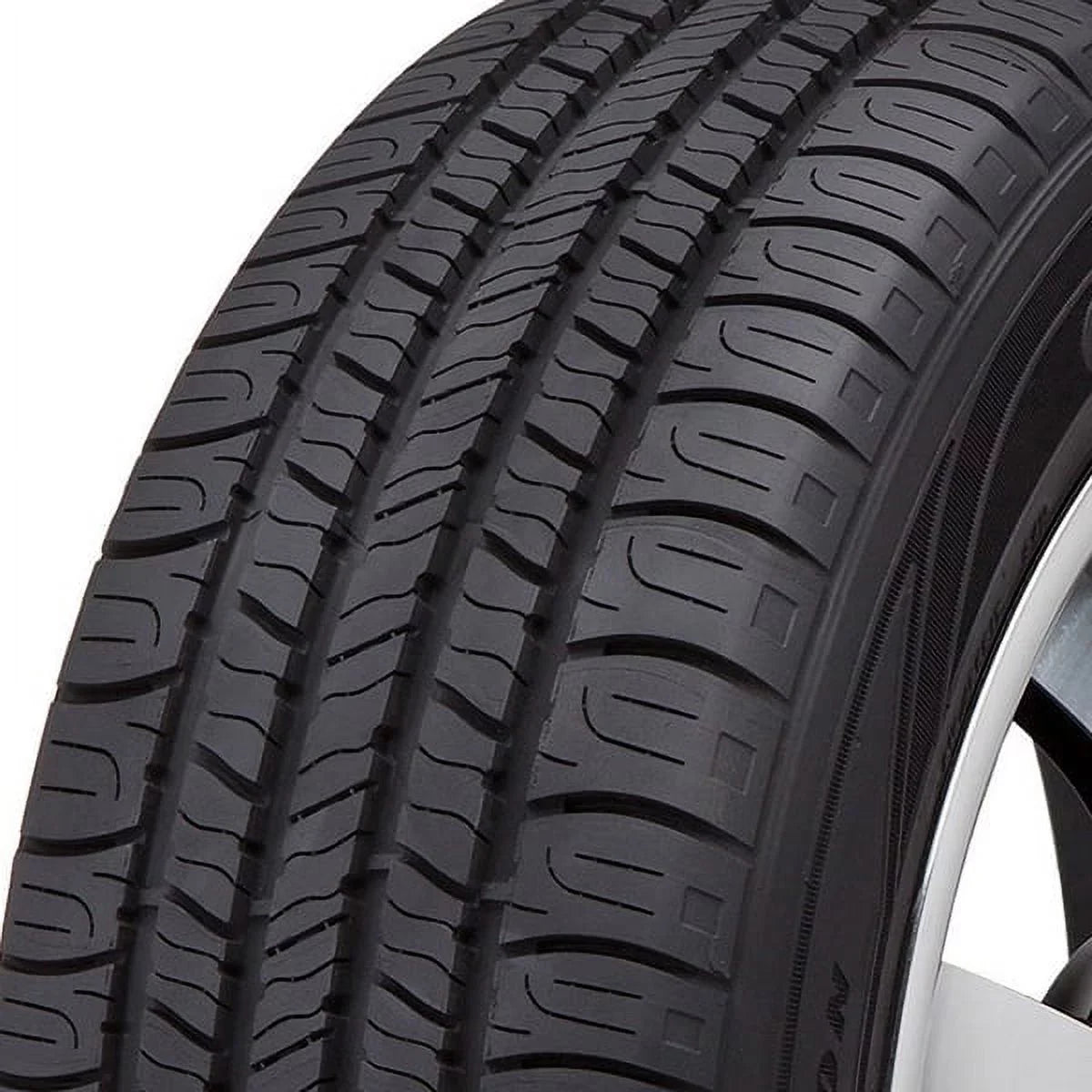 Assurance 407719374 4 All-Season 99T 215/65/17 2156517 215/65R17 600AB Mile Goodyear Tires / 65,000 Warranty /