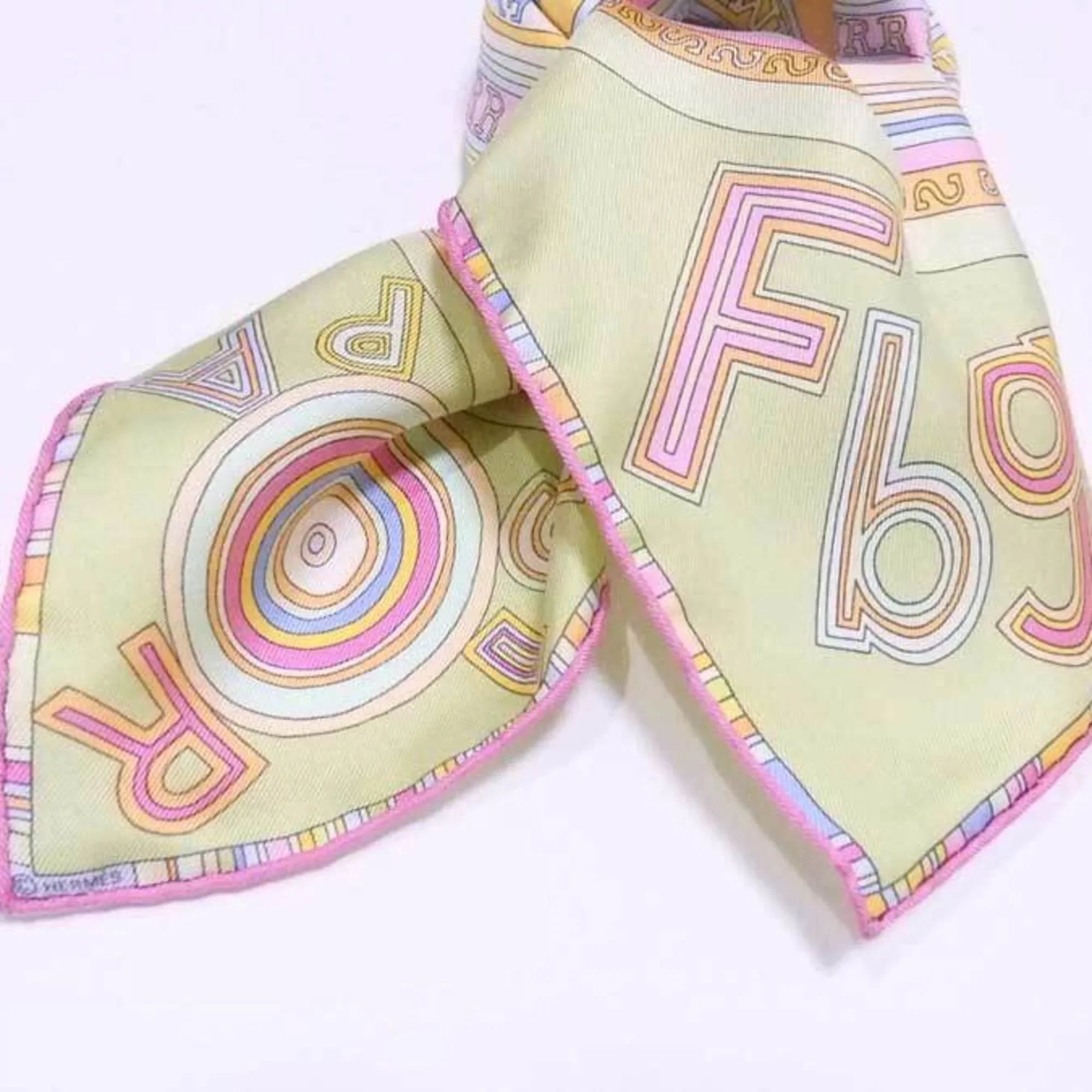 (Good) Multicolor HERMES Women's Silk Carre Pre-Owned Hermes Scarf Petit