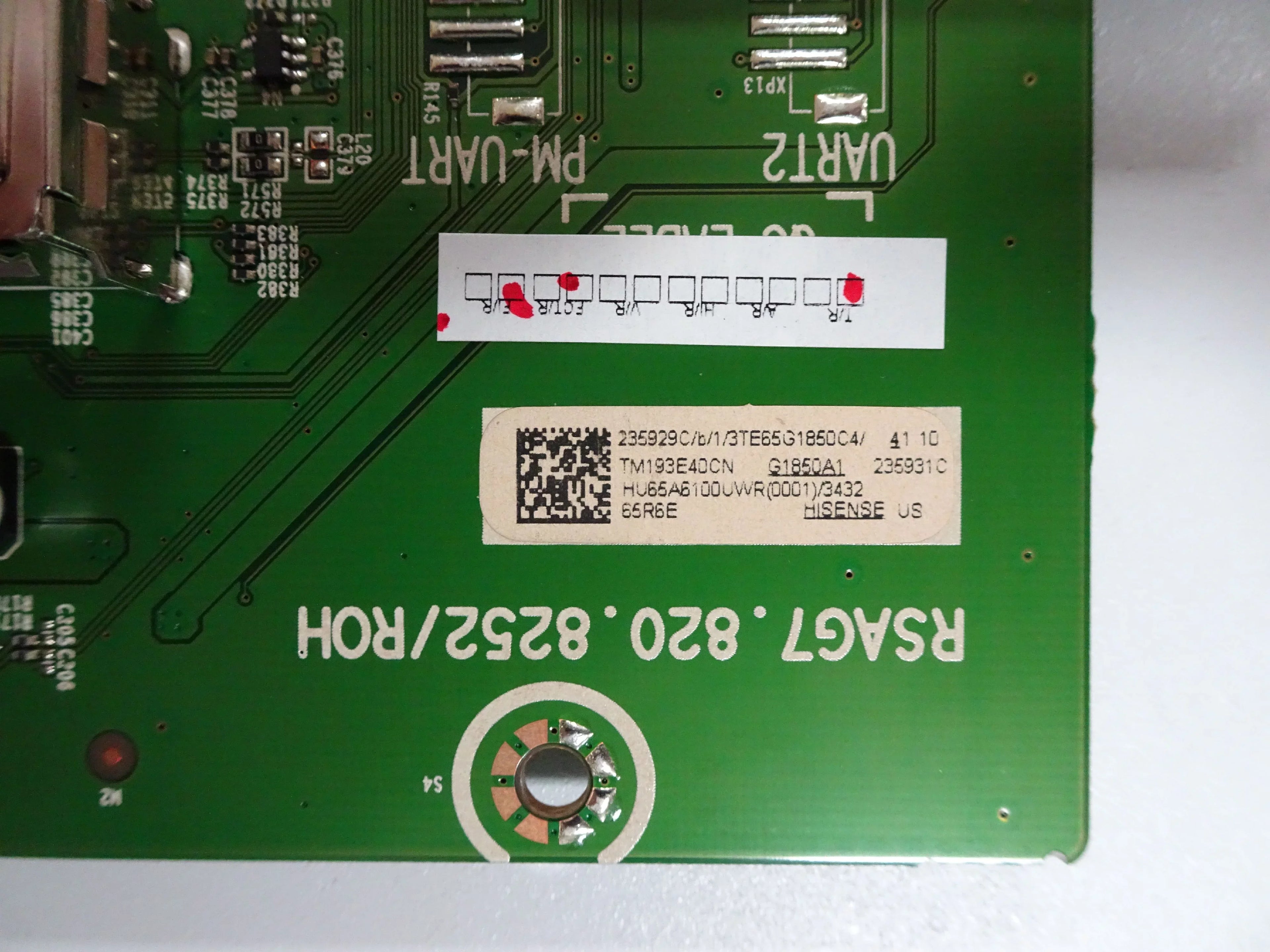 Board RSAG7.820.8252/ROH) Main 235929C 65R6E (235931C, Hisense
