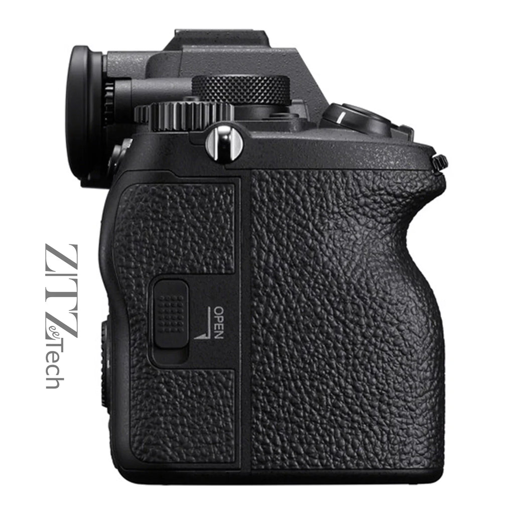 Sony a7 IV Lens Mirrorless Camera ILCE-7M4K/B with 28-70mm -