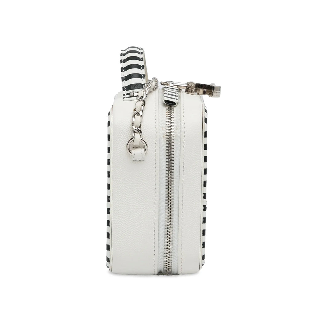 (Like Chanel Unisex Filigree Pre-Owned New) Small Caviar Bag Authenticated Leather Vanity CC White