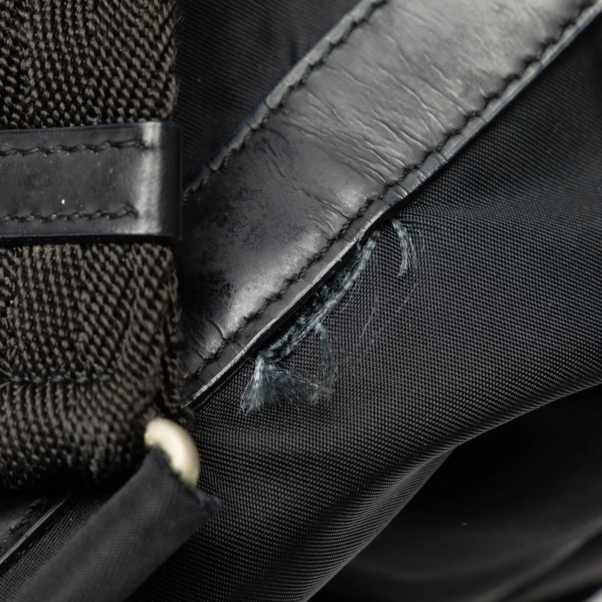 (Fair) Pre-Owned Tessuto Prada Backpack Black Fabric Authenticated Nylon Unisex