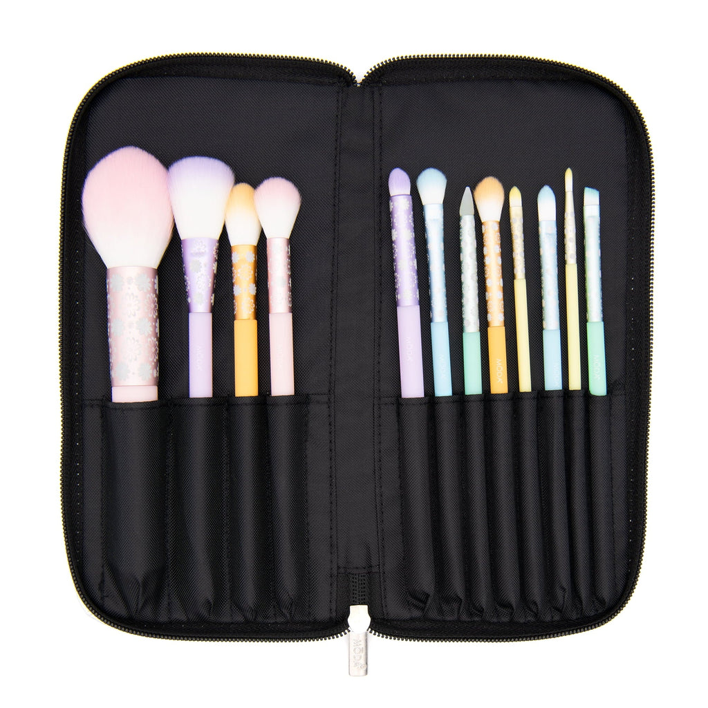 Includes Brushes Brush Makeup Highlighter, Posh Brush Crease, Pastel Set, Signature and Makeup Shader Moda 13pc