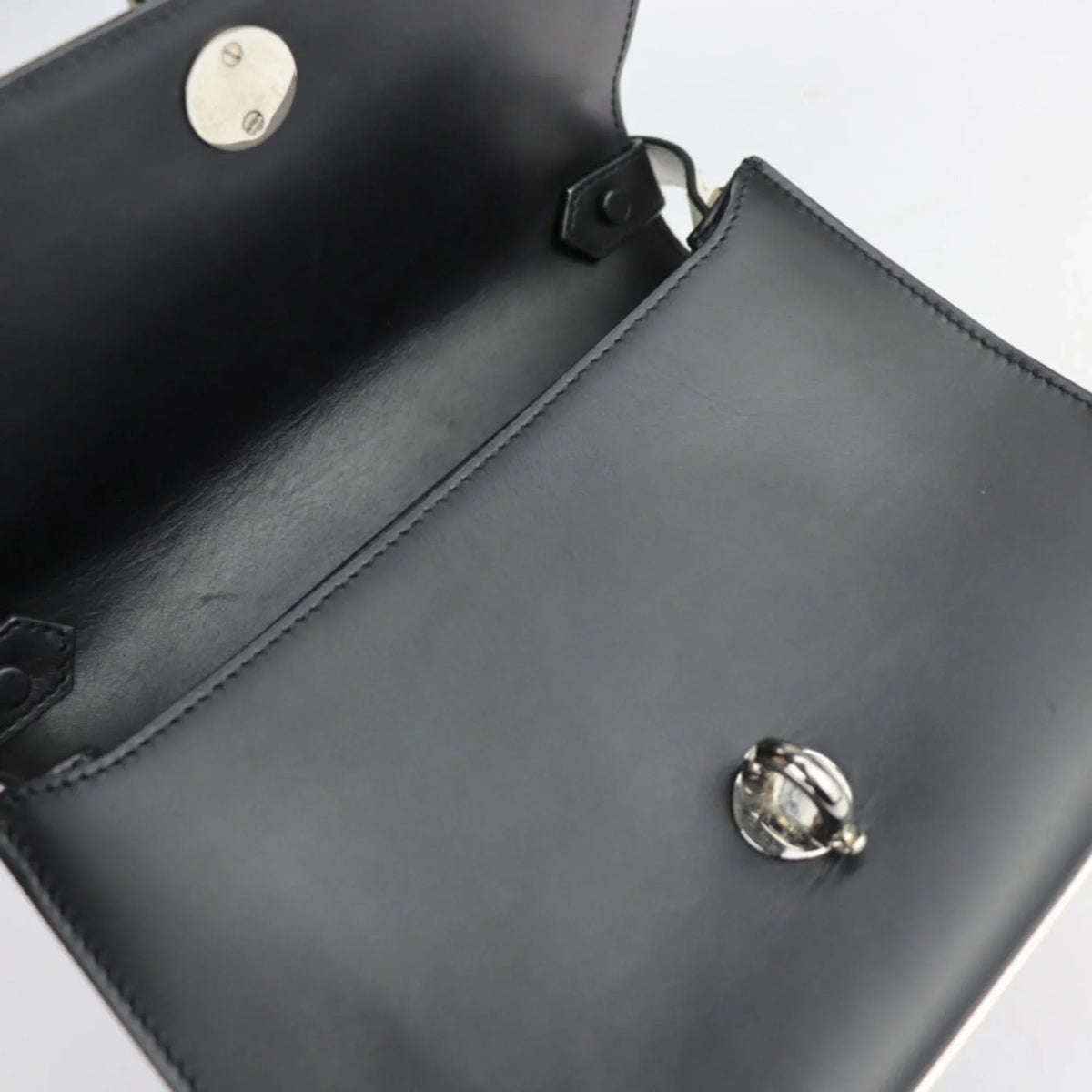 Balenciaga silver hardware mini leather system BALENCIAGA bag 2WAY Pre-Owned handbag shoulder trapeze mailon ivory black calf 331916 (Good)